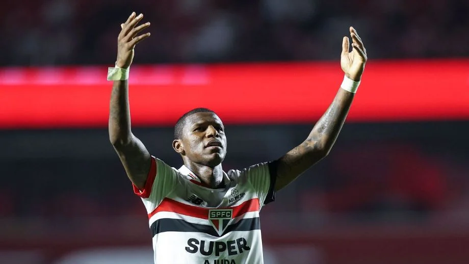 img of El Sao Paulo de Arboleda le gana al Corinthians de Félix Torres